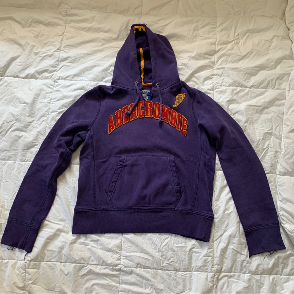 VTG 90’s Abercrombie & Fitch Hoodie